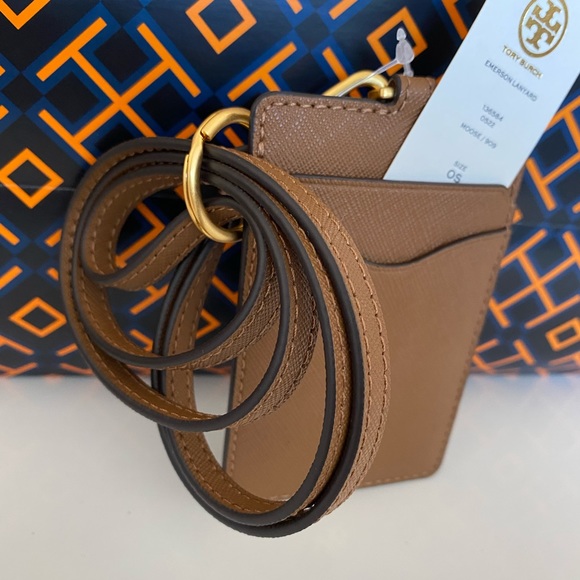 🌸❤️NEW❤️Tory Burch Emerson Lanyard/ID card holder/neck wear - Picture 3 of 7